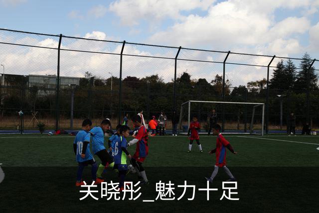 关晓彤 魅力十足